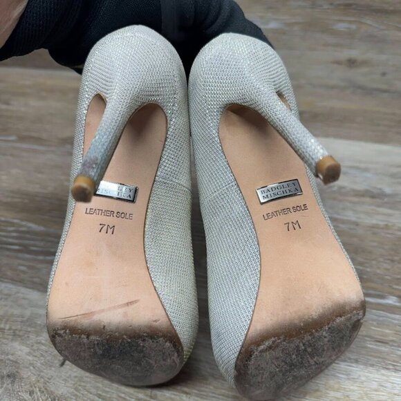 Badgley Mischka Drama Platino Matallic Mesh Pump Women's Size 7 - Picture 4 of 7